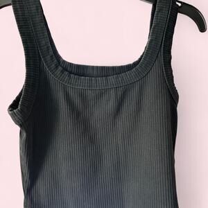 Black ribbed tank top summer